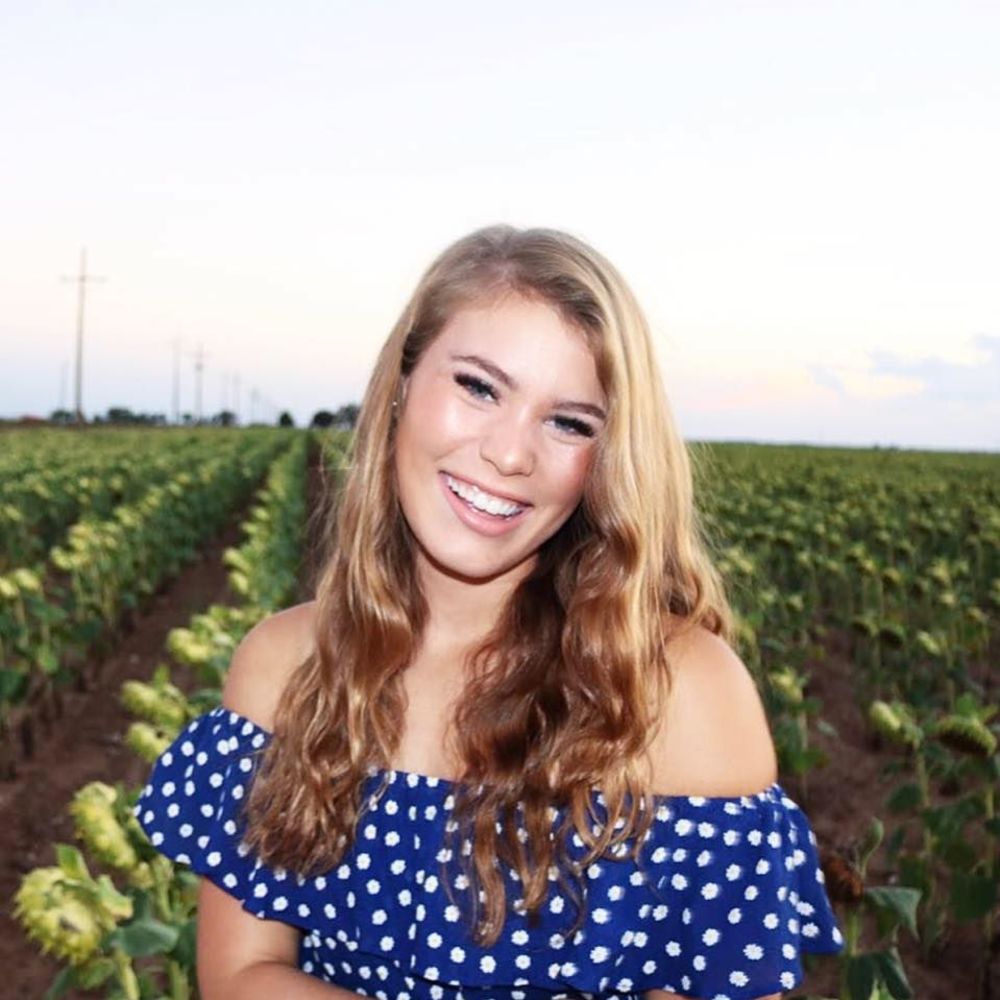 Meet your Posher, Mady